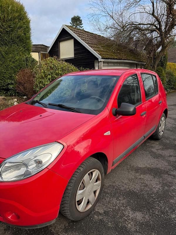 Gebraucht Dacia Sandero 75 PS (55 kW) 2009 Rot Kleinwagen