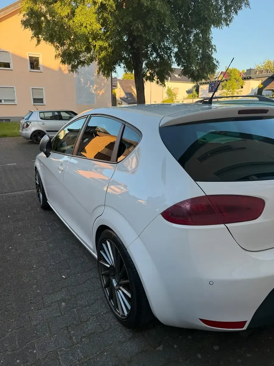 Gebraucht Seat Leon 160 PS (117 kW) 2012 Weiß Limousine