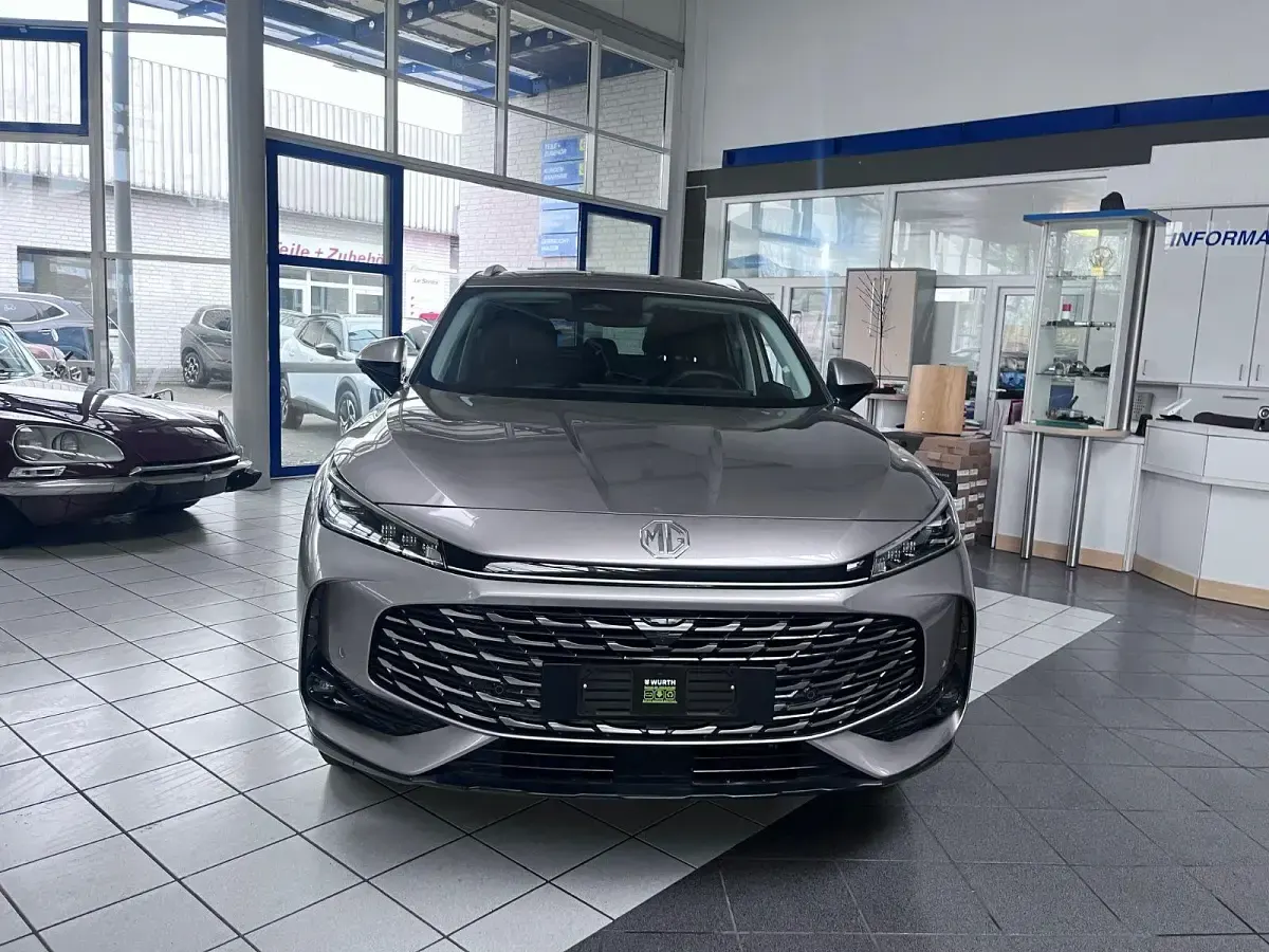 Gebraucht MG HS Luxury 170 PS (125 kW) 2025 Silber SUV