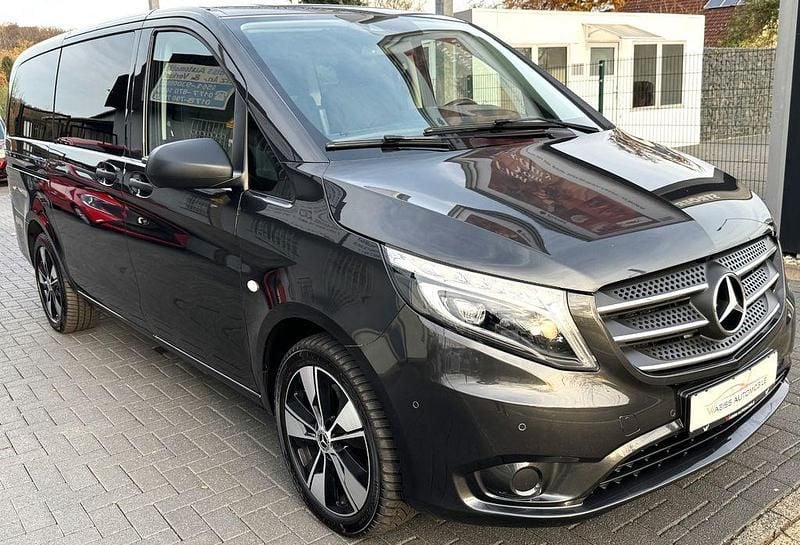 Graphitgrau Gebraucht 2019 Mercedes Vito Edition Kombi | 26.999 € (Superpreis) - Bild 1/4