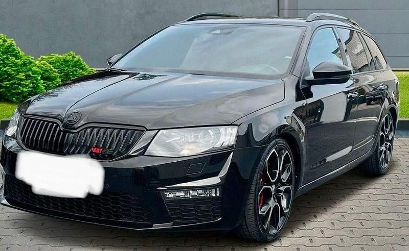 Schwarz Gebraucht 2016 Skoda Octavia RS Kombi | 13.000 € (Superpreis) - Bild 1/4