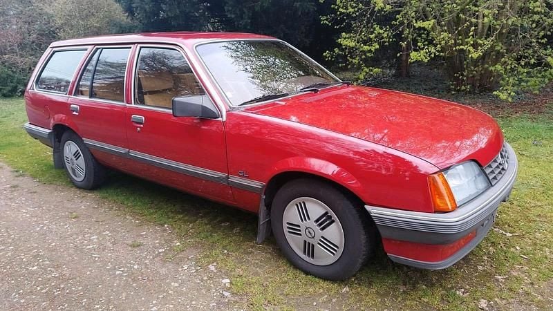 Gebraucht Opel Rekord 100 PS (73 kW) 1984 Rot Kombi