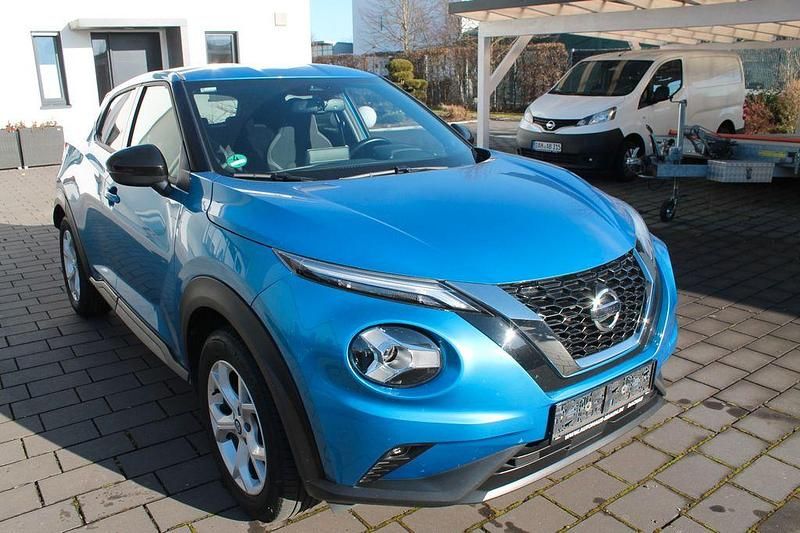 Blau Gebraucht 2020 Nissan Juke N-Connecta SUV | 14.800 € (Fairer Preis) - Bild 1/4