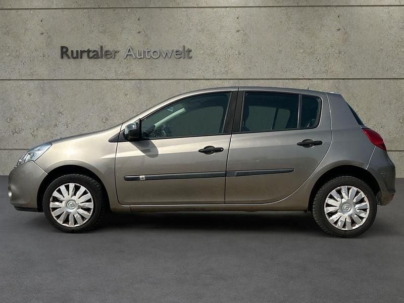 Gebraucht Renault Clio III Expression 75 PS (55 kW) 2011 Stone Limousine