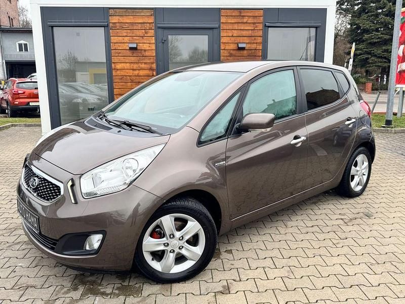 Braun Gebraucht 2012 Kia Venga Spirit Kleinwagen | 7.290 € (Etwas zu teuer) - Bild 1/4