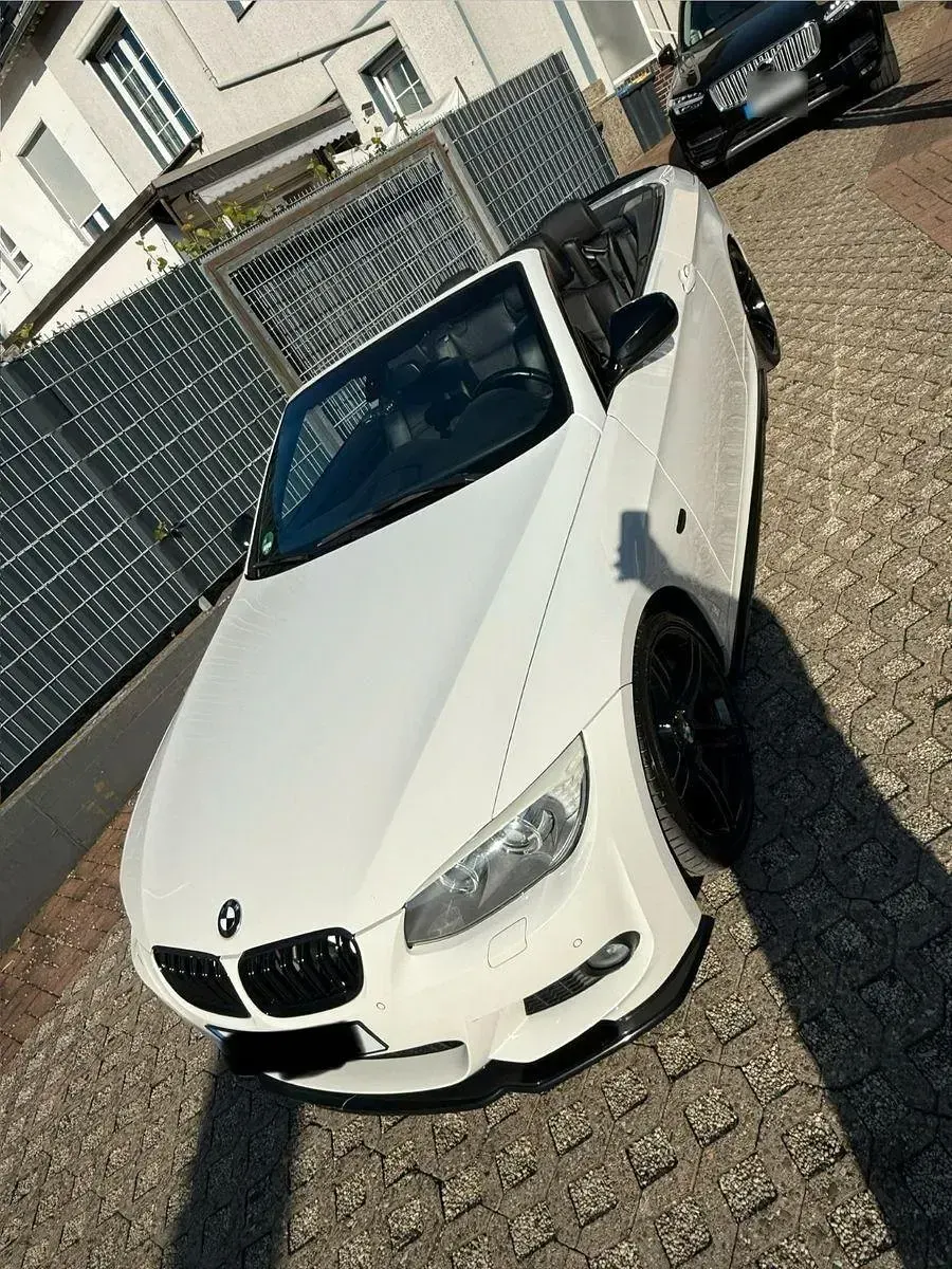 Gebraucht BMW 330 Cabriolet M Sport 245 PS (180 kW) 2013 Weiß Cabrio