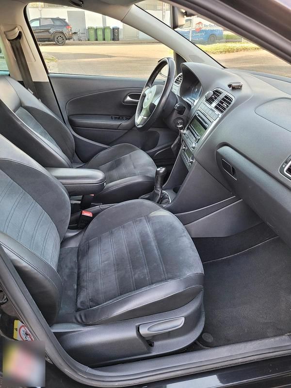 Gebraucht VW Polo Cross 105 PS (77 kW) 2011 Schwarz Kleinwagen