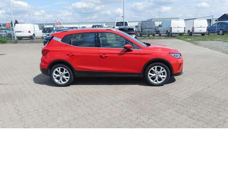 Emocionrot s3hrot Gebraucht 2022 Seat Arona Style SUV | 16.990 € (Guter Preis) - Bild 1/4