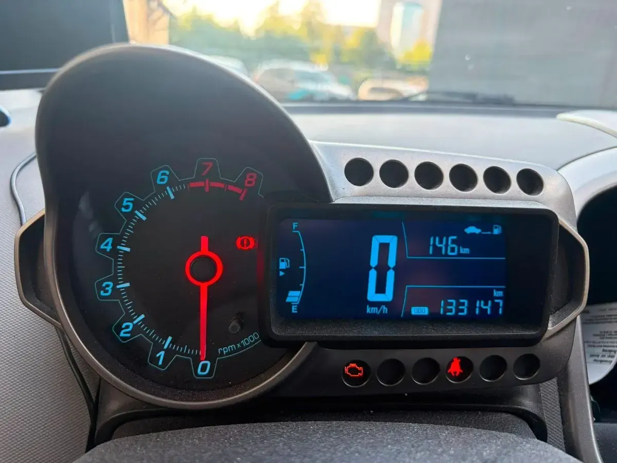 Gebraucht Chevrolet Aveo LT 86 PS (63 kW) 2012 Schwarz Kleinwagen