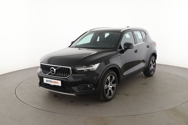 Schwarz Gebraucht 2019 Volvo XC40 Inscription SUV | 24.000 € - Bild 1/4