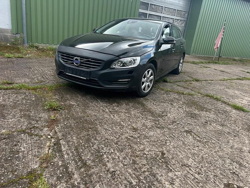 Gebraucht Volvo V60 110 PS (80 kW) 2013 Schwarz Kombi