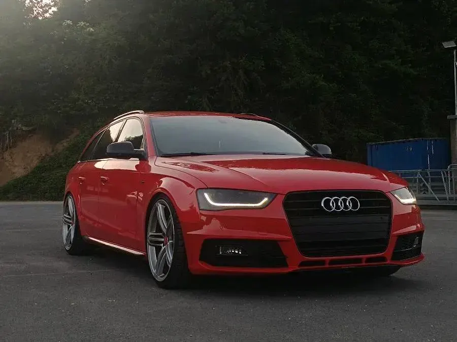 Gebraucht Audi A4 Competition 177 PS (130 kW) 2015 Rot Kombi