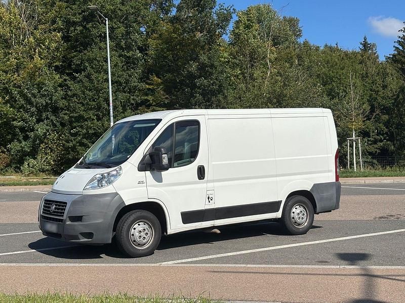 Gebraucht Fiat Ducato 105 PS (77 kW) 2010 Weiß Van