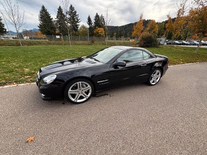 Schwarz Gebraucht 2012 Mercedes SL350 Cabrio | 33.900 € (Fairer Preis) - Bild 1/4