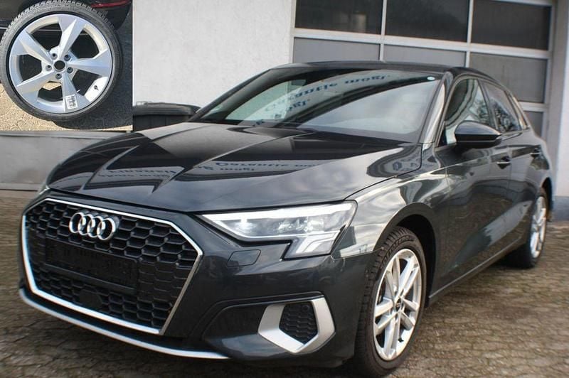 Grau Gebraucht 2024 Audi A3 Advanced Limousine | 29.900 € (Guter Preis) - Bild 1/4