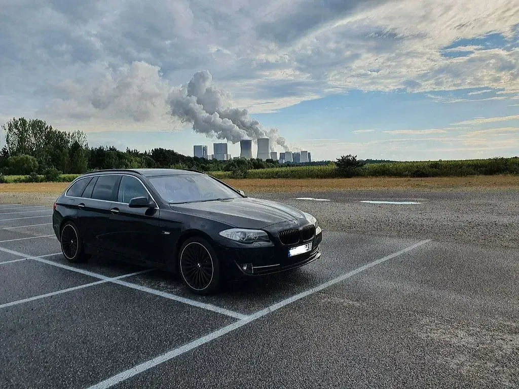 Gebraucht BMW 535 Sport Line 306 PS (225 kW) 2012 Schwarz Kombi