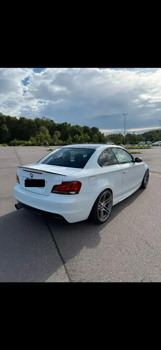 Gebraucht BMW 135 Coupé M Performance 306 PS (225 kW) 2009 Weiß Coupé