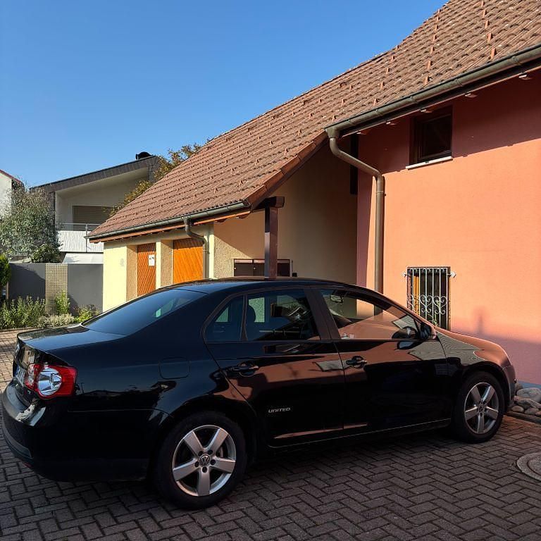 Gebraucht VW Jetta United 122 PS (89 kW) 2008 Schwarz Limousine