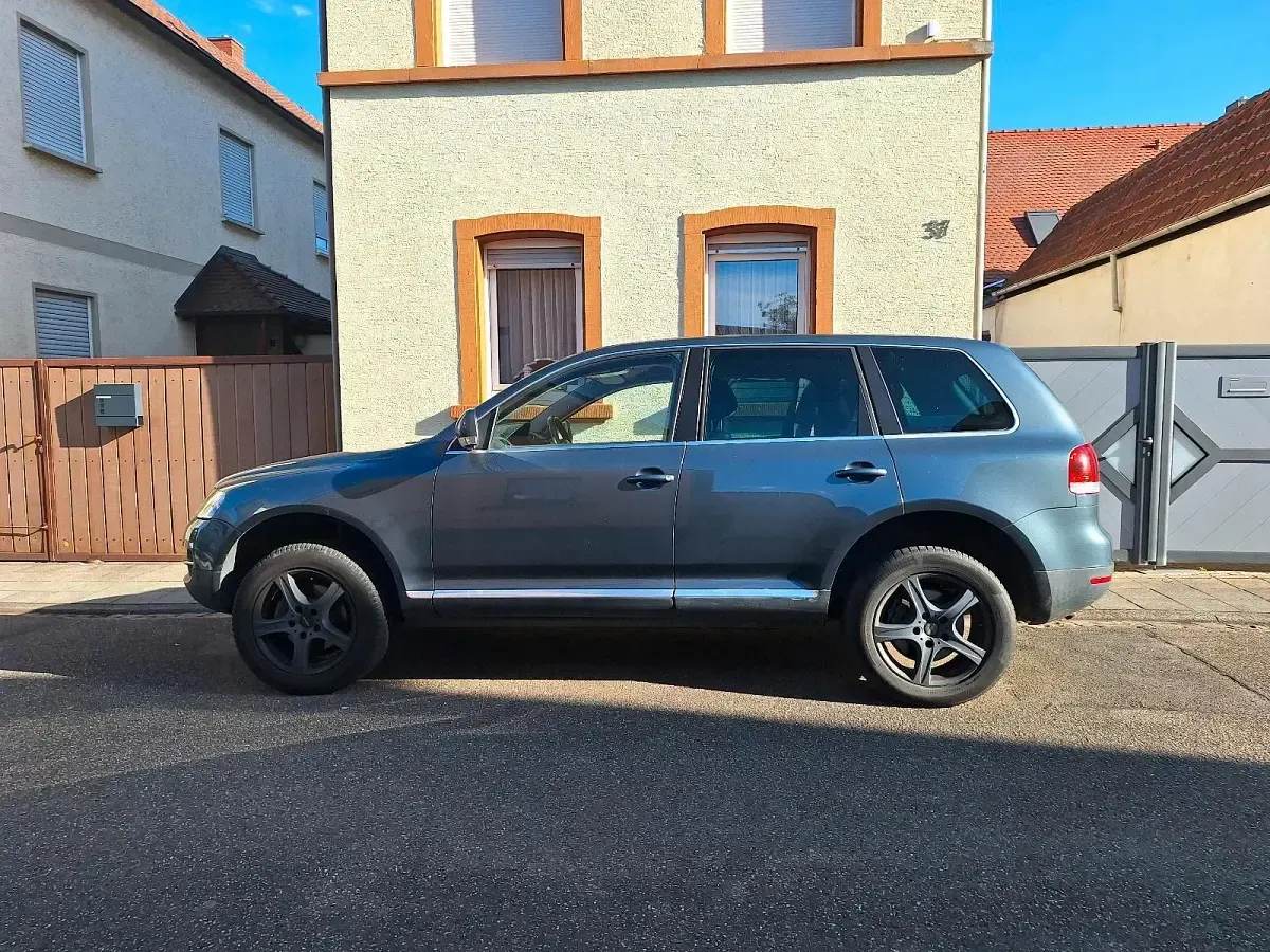 Gebraucht VW Touareg 224 PS (164 kW) 2005 Grau SUV