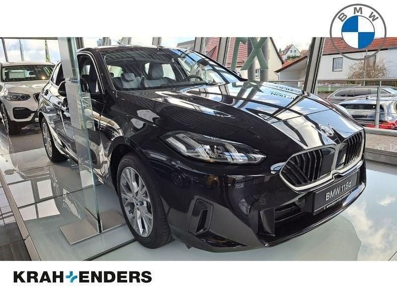 Schwarz Gebraucht 2024 BMW 118 Sport Line Kleinwagen | 32.290 € (Teuer) - Bild 1/4
