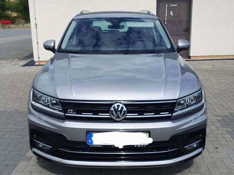 Gebraucht VW Tiguan R-line 150 PS (110 kW) 2019 Grau SUV