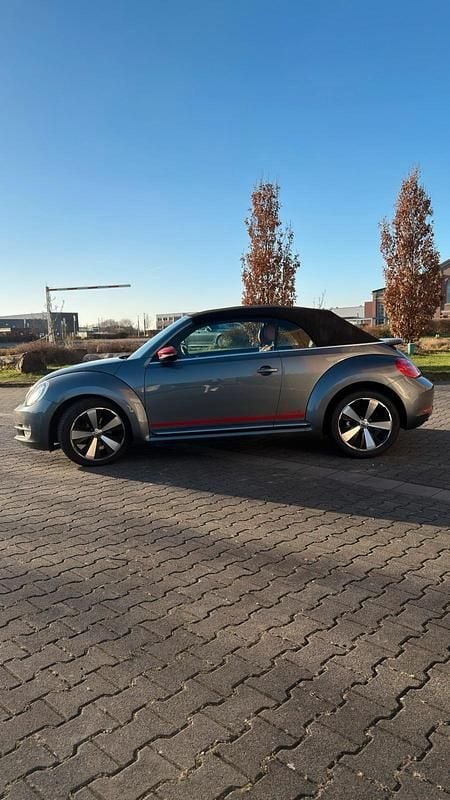 Gebraucht VW Beetle Cabriolet CLUB 150 PS (110 kW) 2015 Grau Cabrio