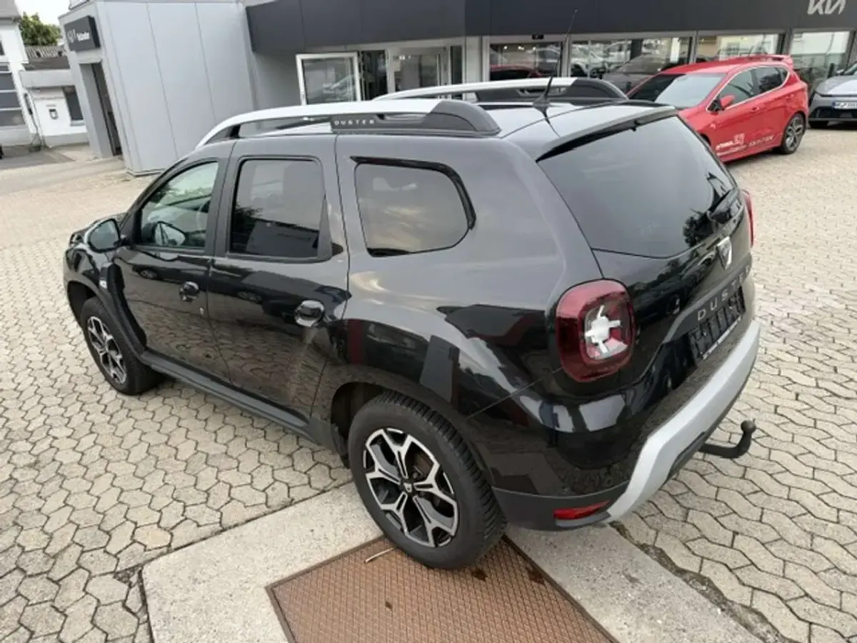 Gebraucht Dacia Duster Prestige 131 PS (96 kW) 2020 Noir nacre SUV