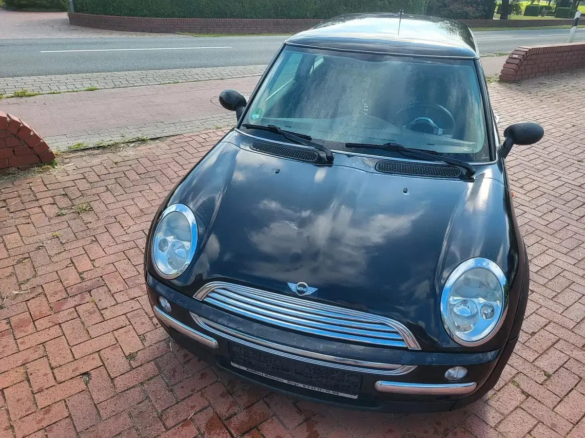 Gebraucht Mini Cooper 90 PS (66 kW) 2004 Schwarz Kleinwagen