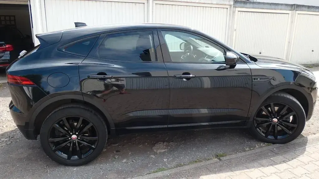 Gebraucht Jaguar E-Pace R-Dynamic 250 PS (183 kW) 2020 Schwarz SUV