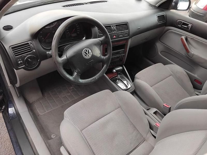 Gebraucht VW Bora 116 PS (85 kW) 2000 Blau Limousine