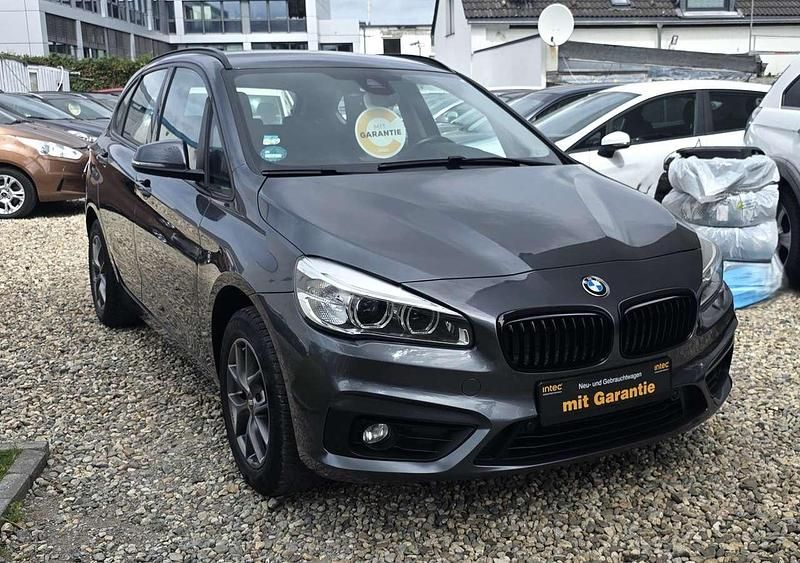 Gebraucht BMW 218 Advantage 136 PS (100 kW) 2017 Grau Van / Kleinbus