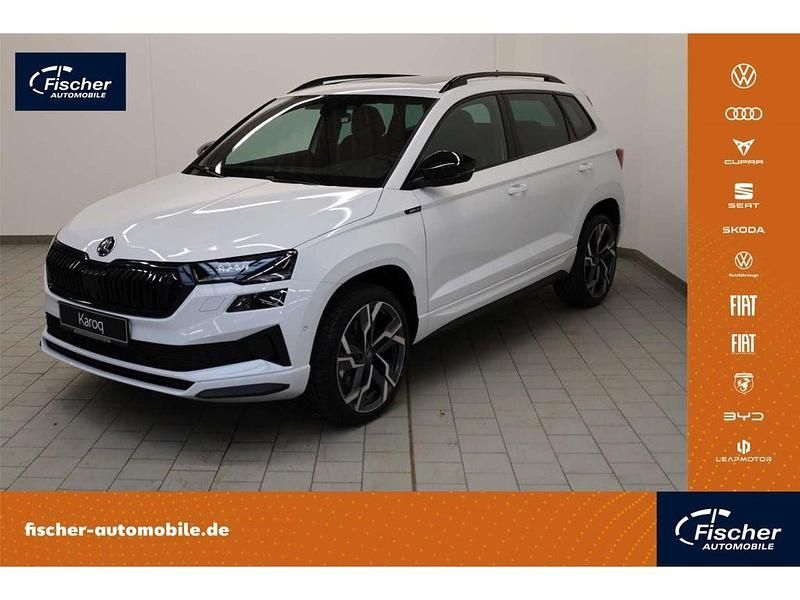 Weiss Gebraucht 2024 Skoda Karoq SportLine SUV | 41.980 € - Bild 1/4