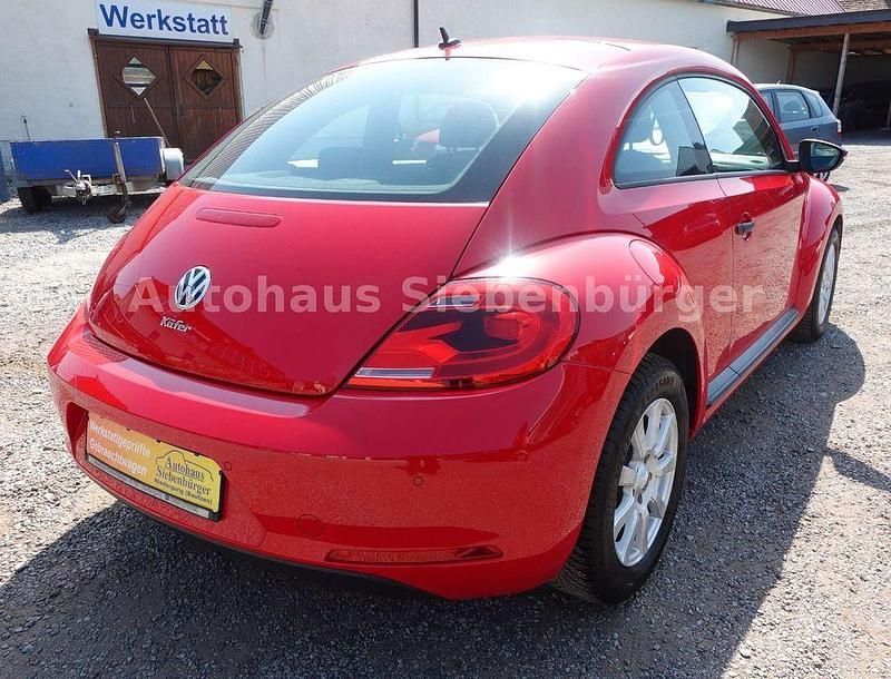 Second-hand VW Beetle 105 CP (77 kW) 2016 Roșu Hatchback