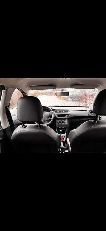 Gebraucht Citroën C3 Attraction 68 PS (50 kW) 2014 Braun Limousine
