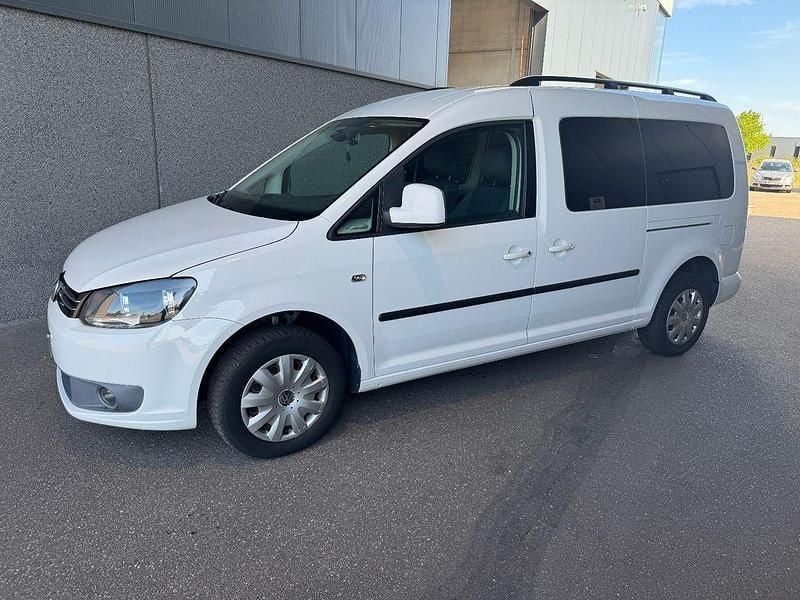 Weiß Gebraucht 2012 VW Caddy Maxi Comfortline Van / Kleinbus | 5.499 € (Guter Preis) - Bild 1/4