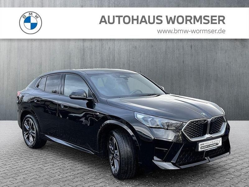 Gebraucht BMW iX2 M Sport 150 kW (204 PS) 2024 Schwarz SUV