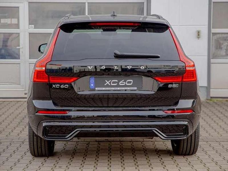 Gebraucht Volvo XC60 Plus 250 PS (183 kW) 2025 Onyx black SUV