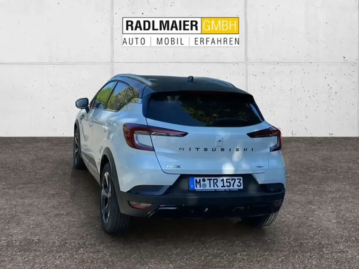 Gebraucht Mitsubishi ASX Edition 143 PS (105 kW) 2025 Himalayaweiß/onyxschwarz SUV