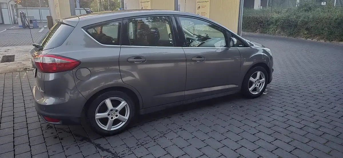 Gebraucht Ford C-MAX 100 PS (73 kW) 2012 Van / Kleinbus