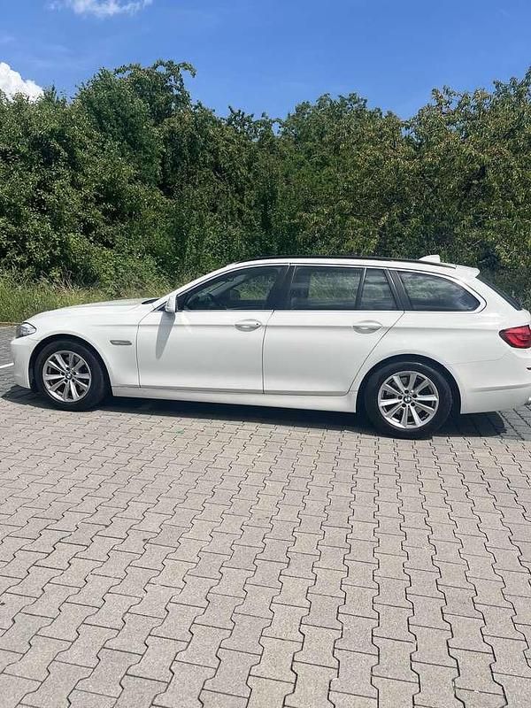 Weiß Gebraucht 2014 BMW 520 Kombi | 10.500 € (Fairer Preis) - Bild 1/4