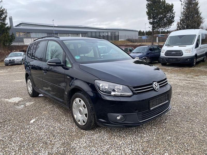 Gebraucht VW Touran Match 105 PS (77 kW) 2012 Van / Kleinbus