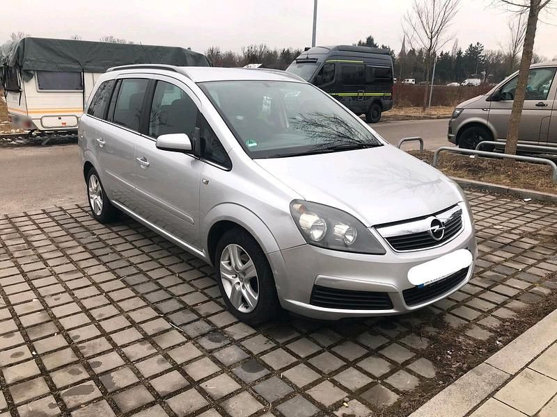Gebraucht Opel Zafira 105 PS (77 kW) 2006 Silber Van / Kleinbus