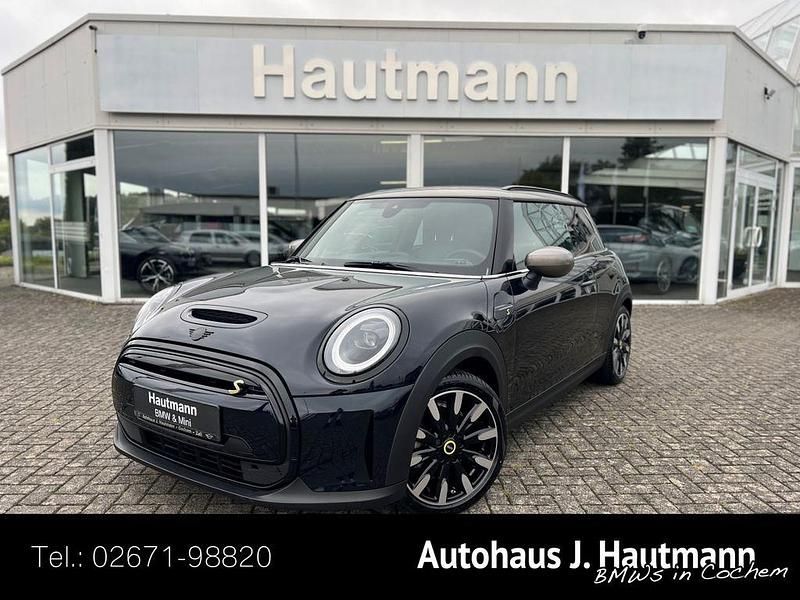 Schwarz Gebraucht 2022 Mini Cooper SE Business Kleinwagen | 22.550 € (Teuer) - Bild 1/4