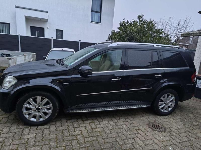Gebraucht Mercedes GL350 265 PS (194 kW) 2012 Schwarz SUV