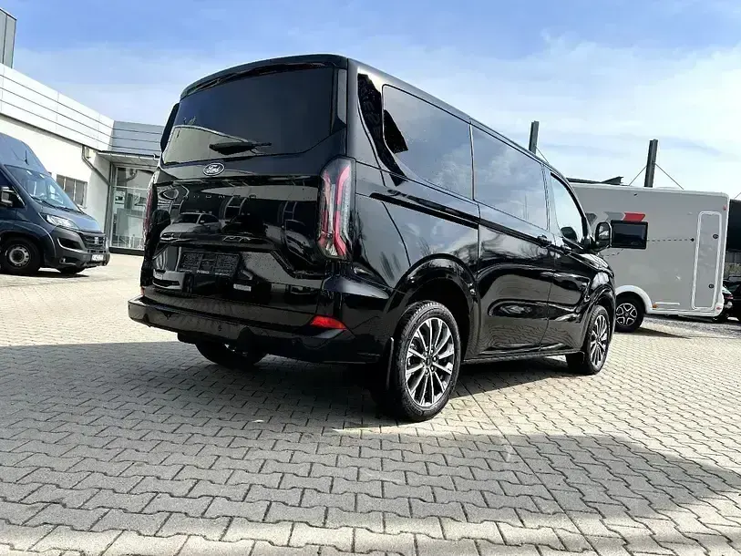 Neu Ford Tourneo Custom Titanium X 170 PS (125 kW) 2025 Schwarz Van