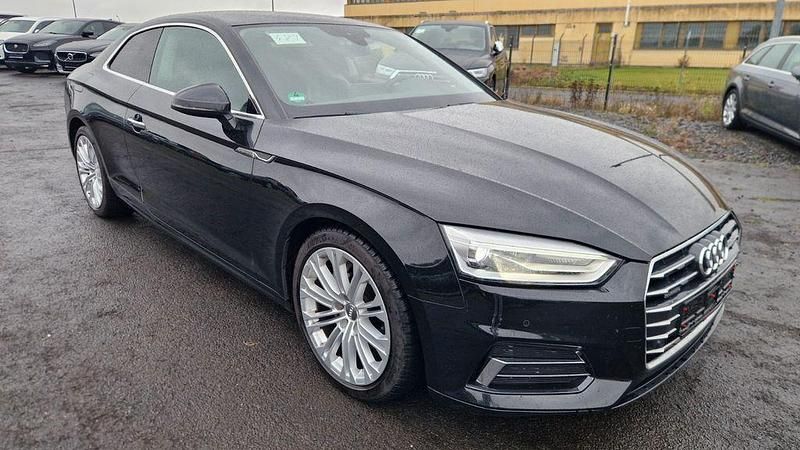 Gebraucht Audi A5 Ambiente 190 PS (139 kW) 2017 Schwarz Coupé