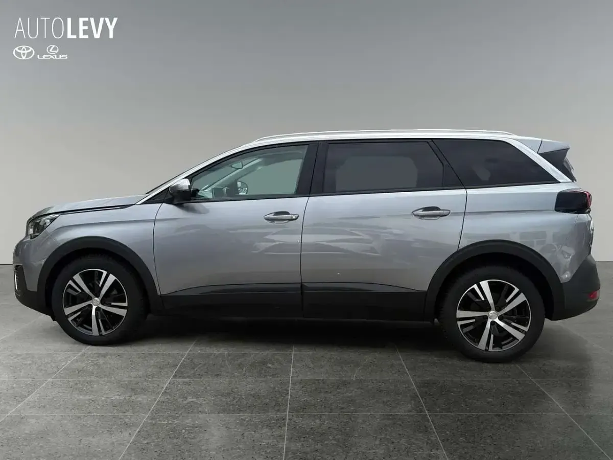 Gebraucht Peugeot 5008 Active 131 PS (96 kW) 2019 Grau SUV