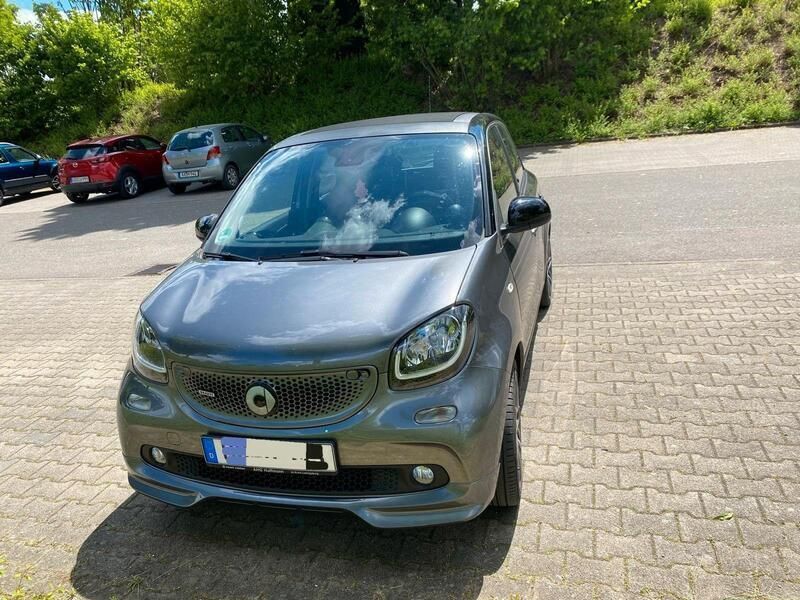 Grau Gebraucht 2017 Smart ForFour Brabus Kleinwagen | 14.999 € (Fairer Preis) - Bild 1/4
