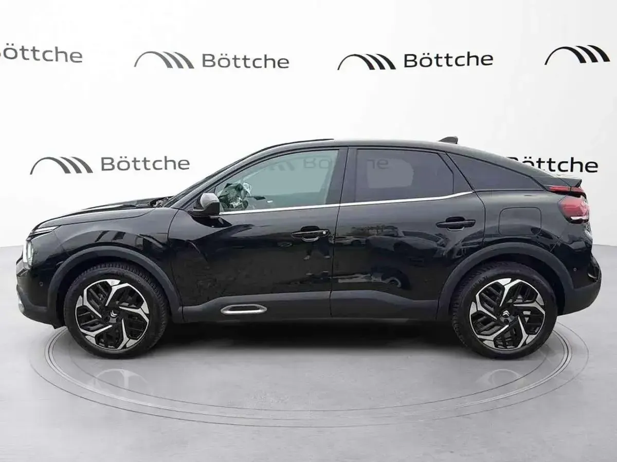 Gebraucht Citroën C4 PureTech 131 PS (96 kW) 2023 Lackierung schwarz perla nera/typ aussenverkleidung metalliclackierung SUV