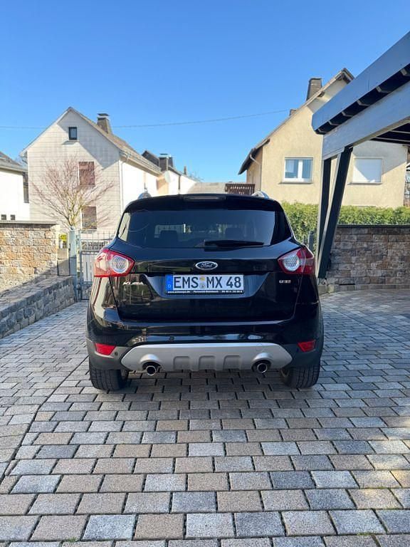 Gebraucht Ford Kuga Titanium 163 PS (119 kW) 2010 Schwarz SUV